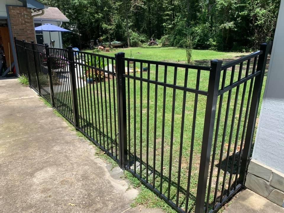 WilSouth Fence Pros LLC: Service Image-16 WilSouth Fence Pros LLC: Service Image-16