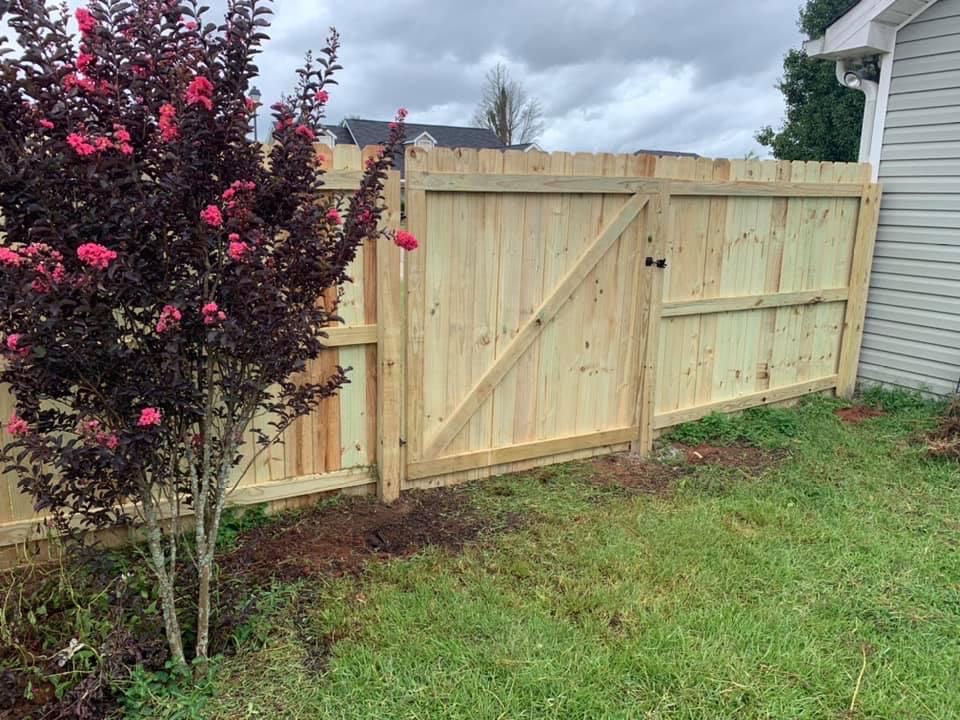 WilSouth Fence Pros LLC: Service Image-17 WilSouth Fence Pros LLC: Service Image-17